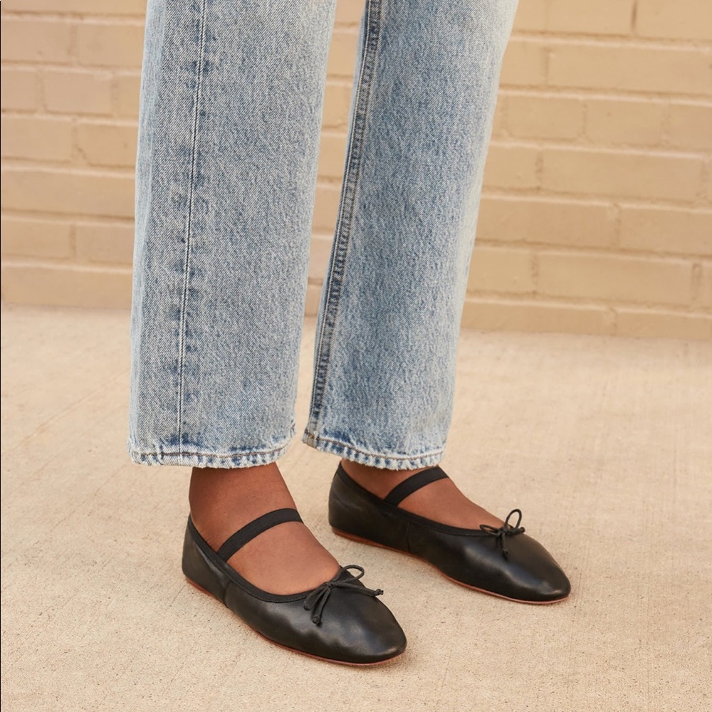 ISO: Loeffler Randall Leonie Size 8